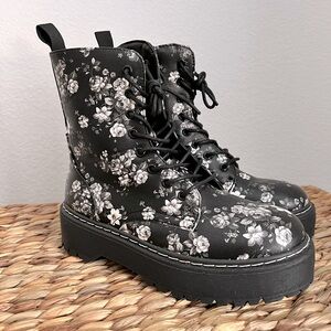 Juniors chunky boot